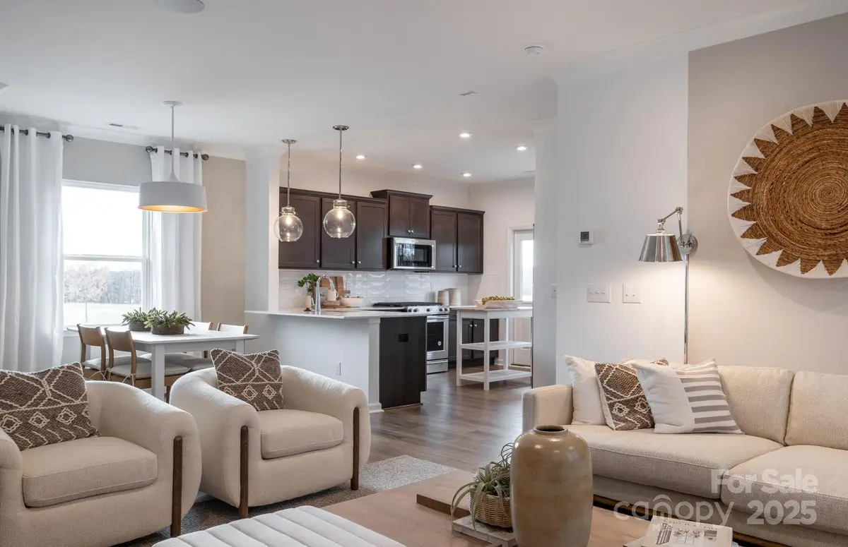 11526 Glasden Road #501, Charlotte, NC 28278 - Image #1