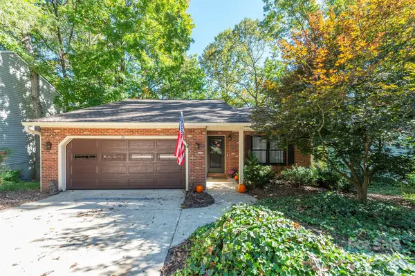 32 Foxberry Drive, Arden, NC 28704