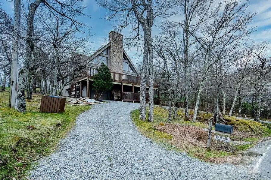 130 Skiway Circle, Beech Mountain, NC 28604 - Image #2