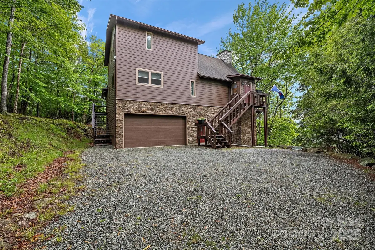 331 Pinnacle Ridge Road, Beech Mountain, NC 28604 - Image #1