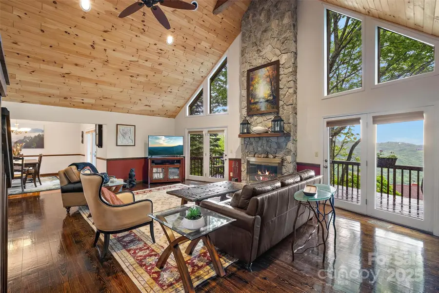 331 Pinnacle Ridge Road, Beech Mountain, NC 28604 - Image #2