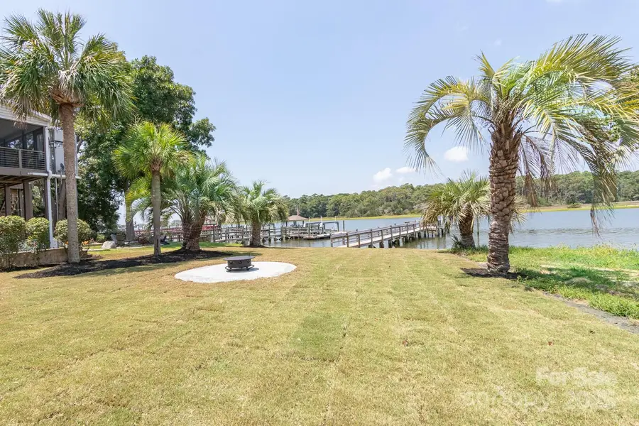 102 SW Yacht Drive, Oak Island, NC 28465 - Image #3