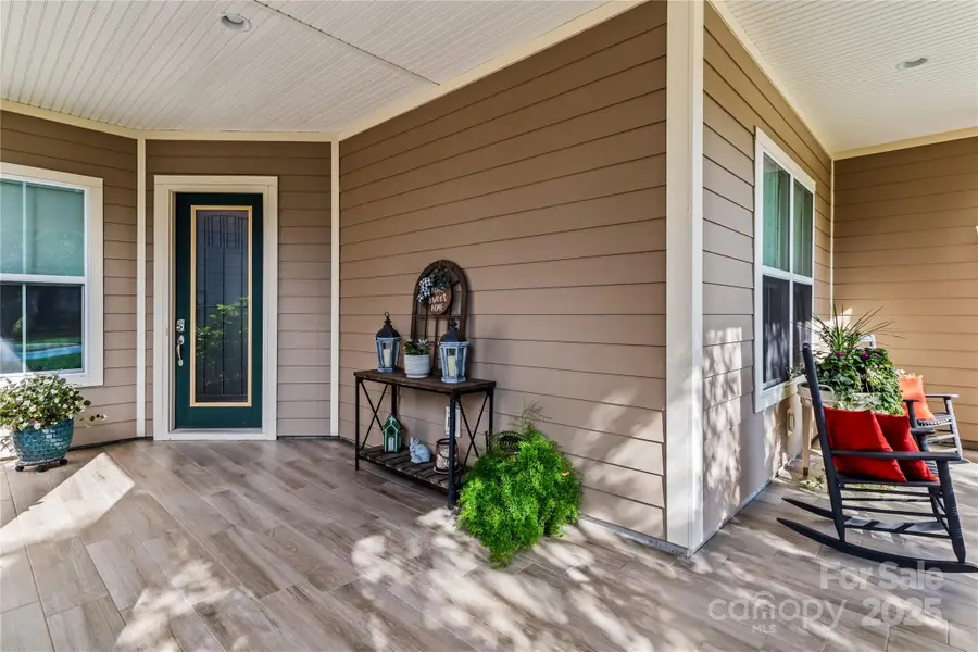 112 Chimney Rock Court, Denver, NC 28037 - Image #2