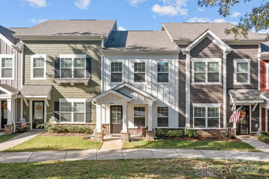 1805 Edgewater Drive Nw, Conover, NC 28613 - Image #2