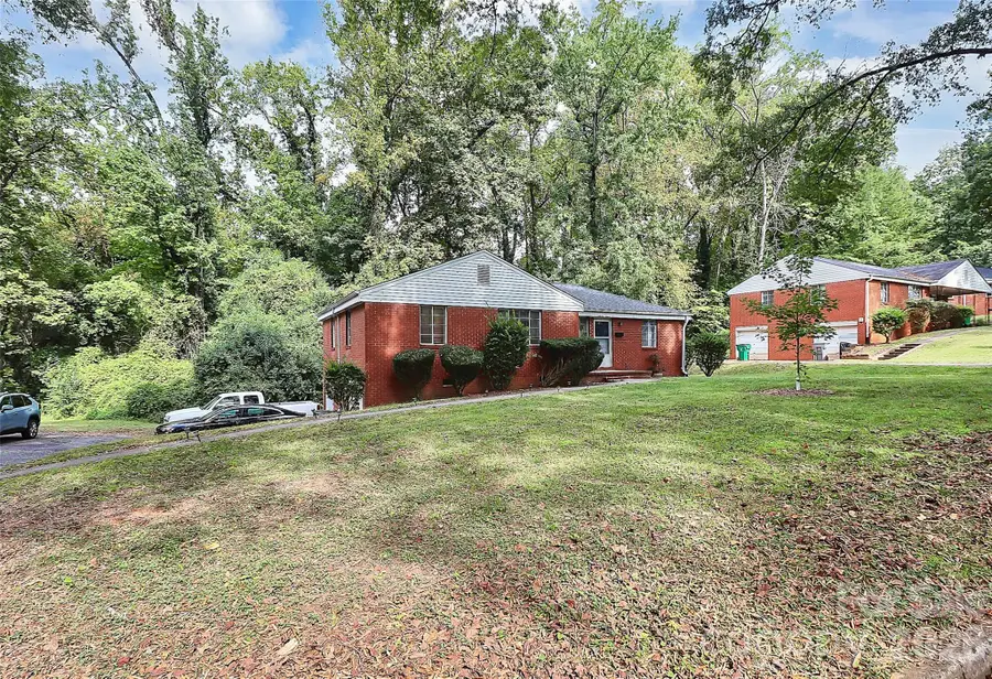 3226 Marlborough Road, Charlotte, NC 28208 - #2