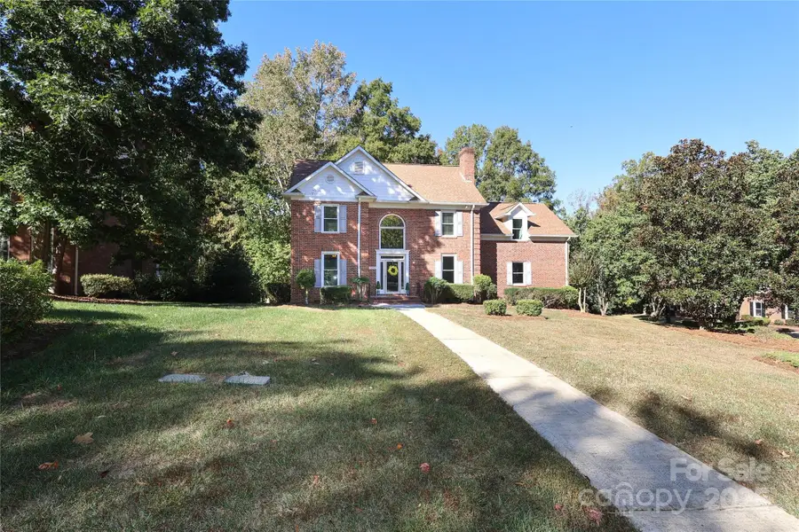 10431 Wyndham Forest Drive E, Charlotte, NC 28277 - Image #3