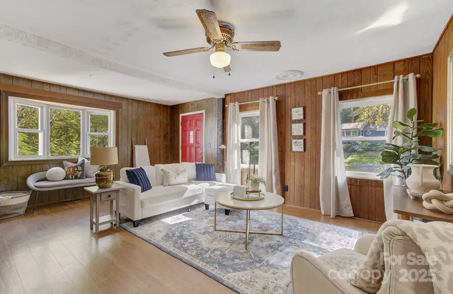 152 Forest Hill Circle, Brevard, NC 28712 - Image #3