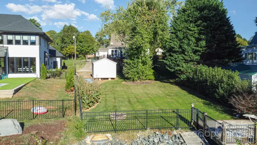 20845 Lagoona Drive, Cornelius, NC 28031 - Image #2