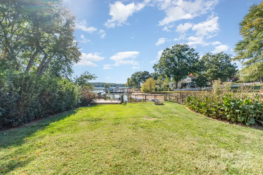 20845 Lagoona Drive, Cornelius, NC 28031 - Image #3