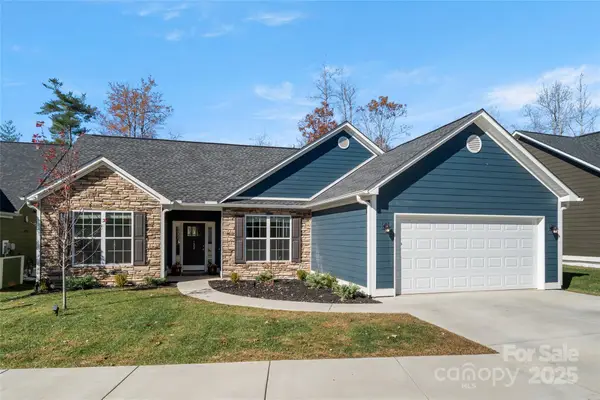 133 Marianne Drive, Hendersonville, NC 28739