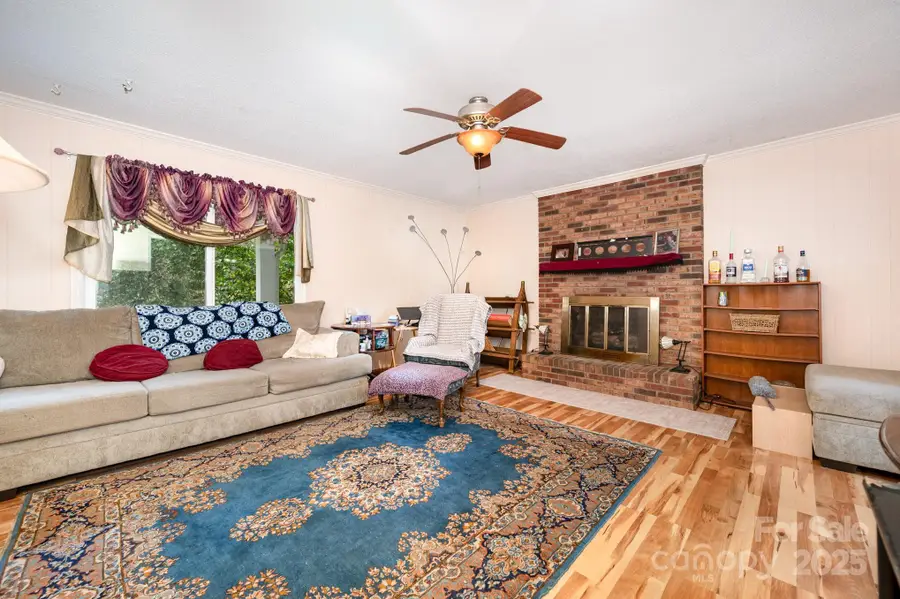 1959 Rock Springs Circle, Denver, NC 28037 - Image #2