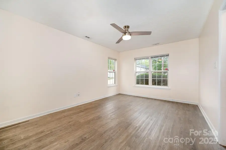 1026 Beaugard Drive, Charlotte, NC 28208 - Image #3