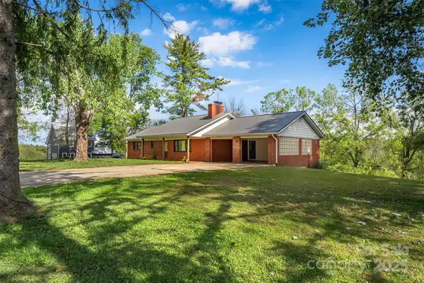 75 Panorama Drive, Asheville, NC 28806