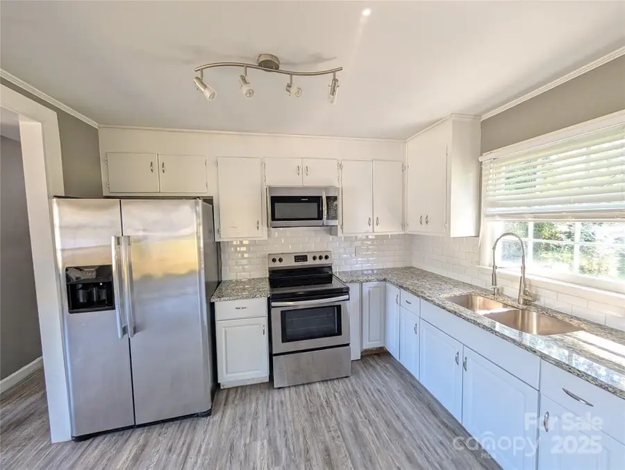 102 Central Avenue, Bessemer City, NC 28016 - Image #2