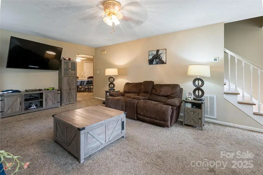 2105 NE 22nd Avenue, Hickory, NC 28601 - Image #2