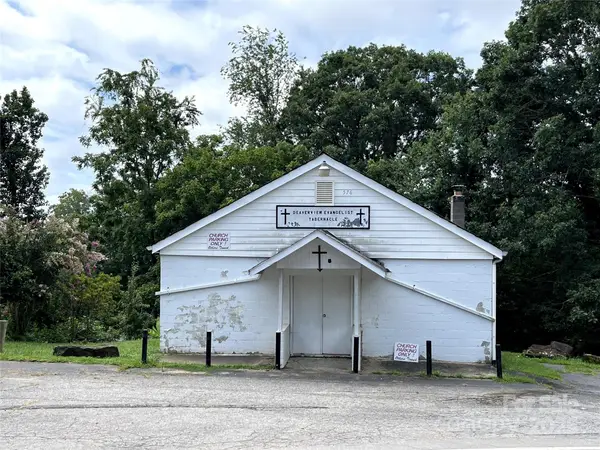 576 Deaverview Road, Asheville, NC 28806