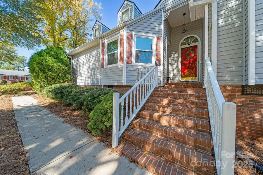 400 Woodson Court, Spartanburg, SC 29303 - Image #2