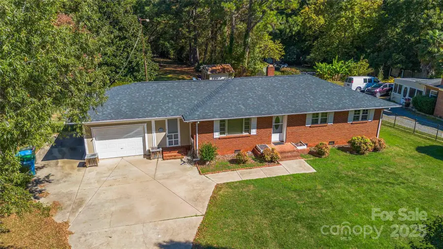 2033 Kimway Drive, Matthews, NC 28105 - Image #2