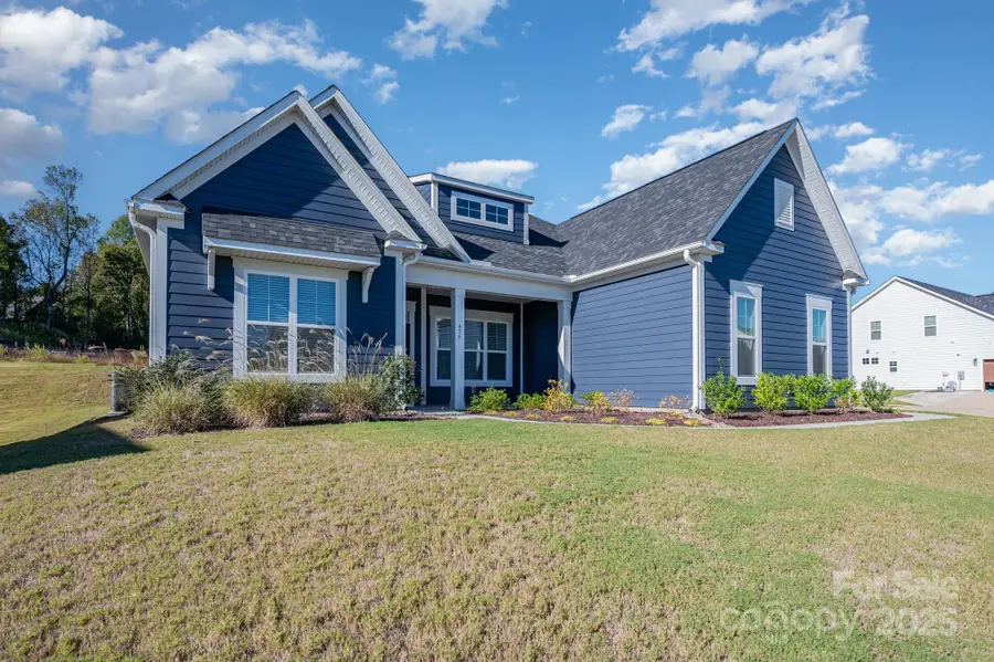 456 Lucky Drive Nw, Concord, NC 28027 - Image #2