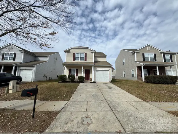 9019 Newfield Street, Charlotte, NC 28216