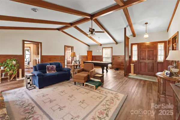 3614 Mckee Road, Charlotte, NC 28270