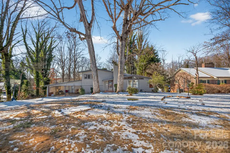 1624 Brentwood Drive, Newton, NC 28658 - Image #2