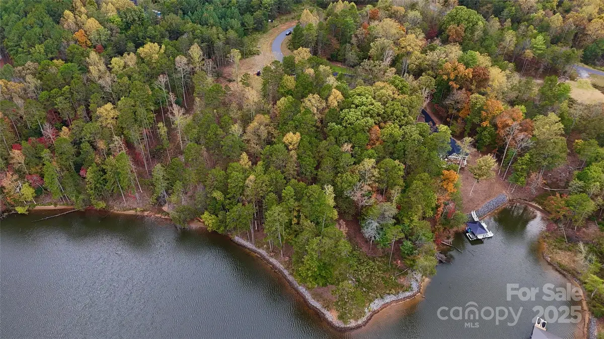 5317 Shoreline Way, Granite Falls, NC 28630 - Image #1