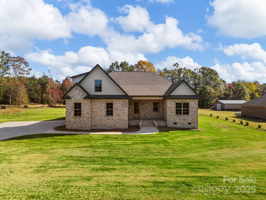 291 Robbins Road, Chesnee, SC 29323 - Image #2