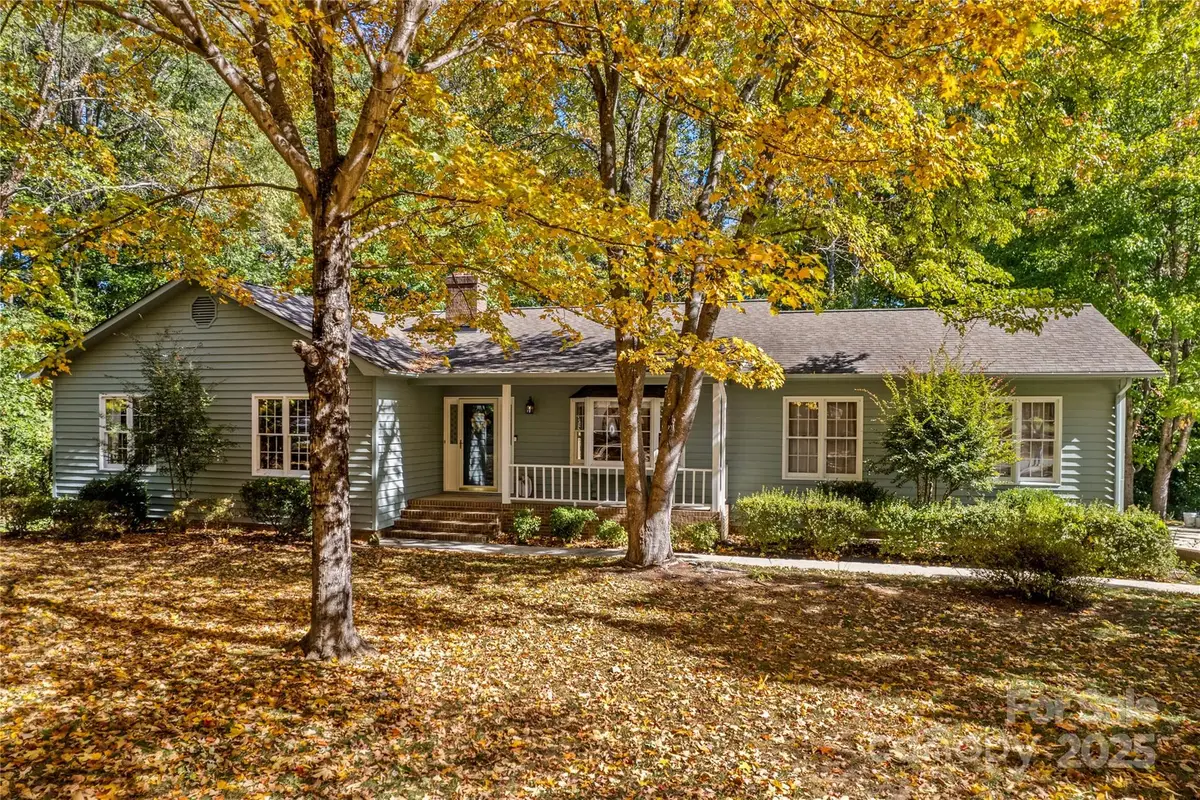 864 Hunter Drive, Mooresville, NC 28115 - Image #1