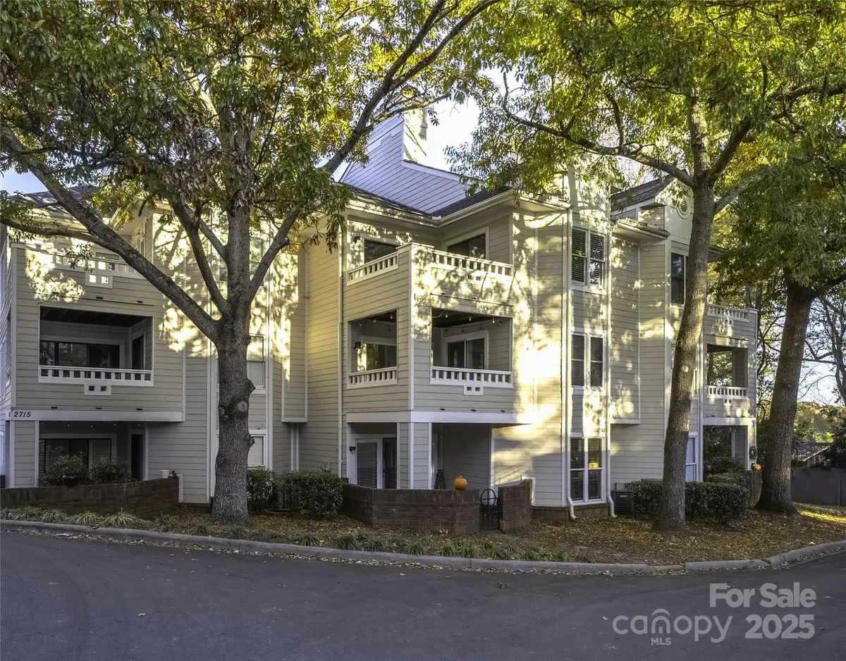 2715 Selwyn Avenue #30, Charlotte, NC 28209 - Image #1
