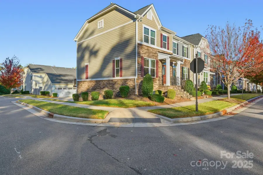 11705 Blessington Road, Huntersville, NC 28078 - Image #2