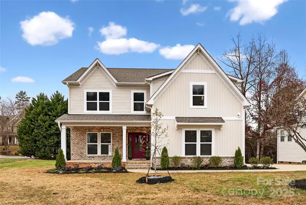 109 Pink Orchard Drive, Mooresville, NC 28115