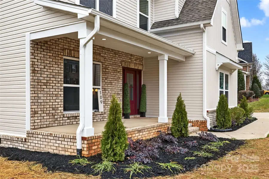 109 Pink Orchard Drive, Mooresville, NC 28115 - Image #2