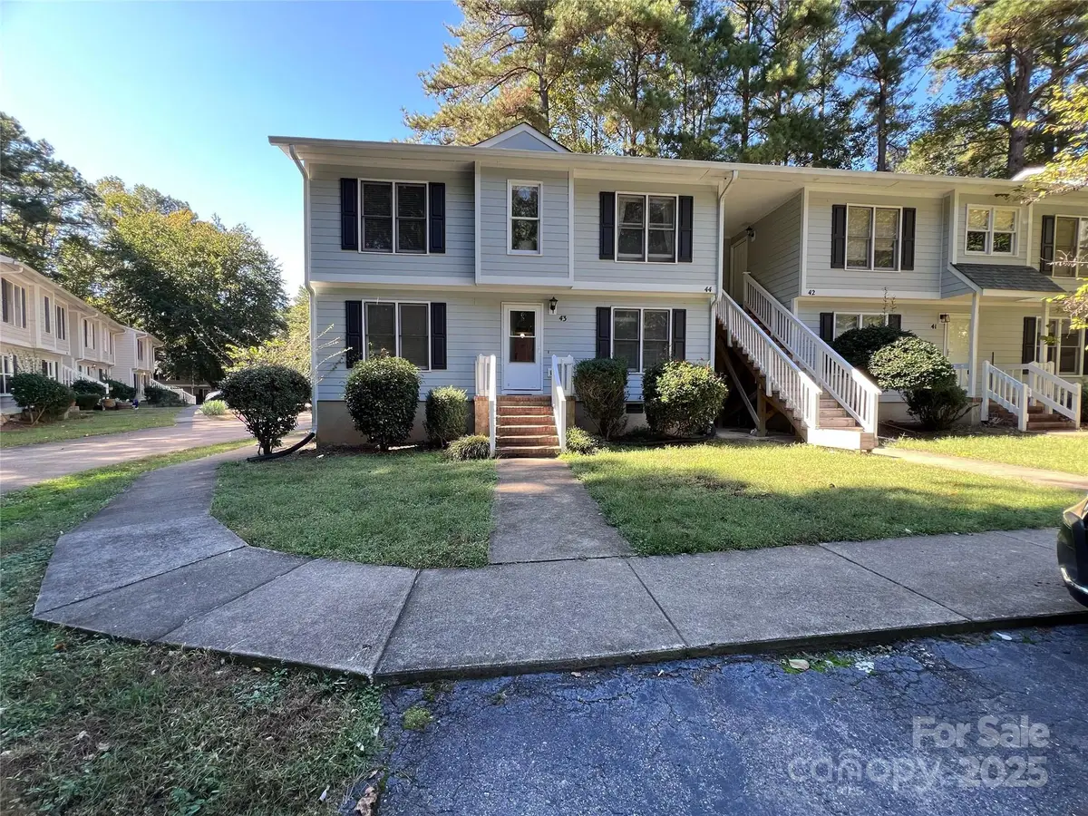 121 Westview Drive #43, Carrboro, NC 27510 - Image #1
