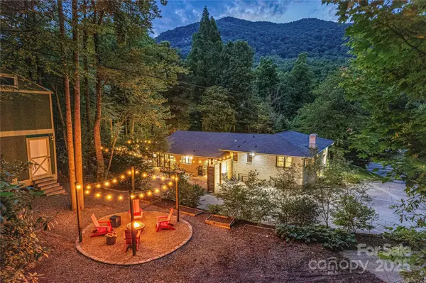 745 Charlotte Highway, Fairview, NC 28730