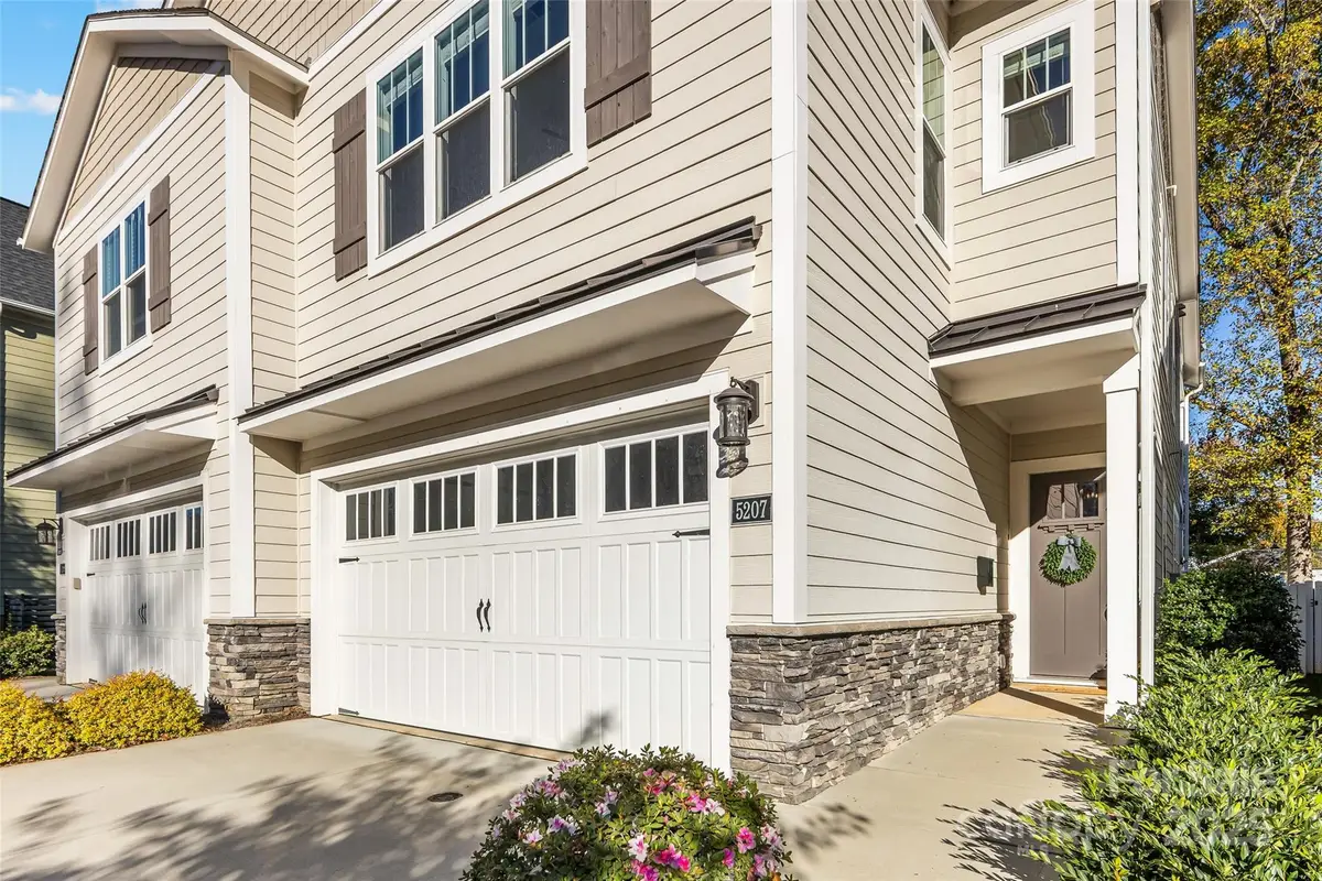 5207 Valley Stream Road, Charlotte, NC 28209 - Image #1
