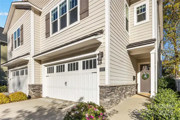 5207 Valley Stream Road, Charlotte, NC 28209