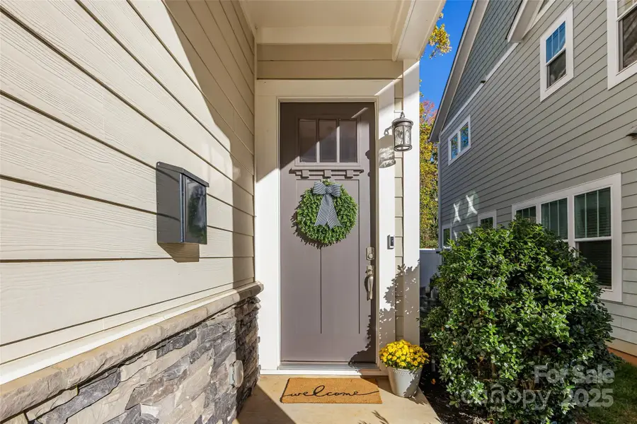 5207 Valley Stream Road, Charlotte, NC 28209 - Image #2