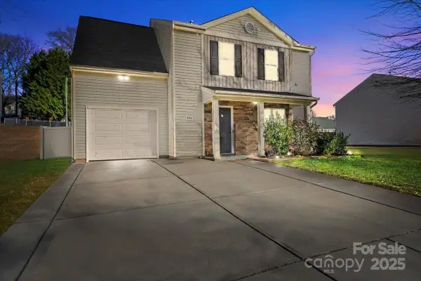 5310 Artesa Court, Charlotte, NC 28214