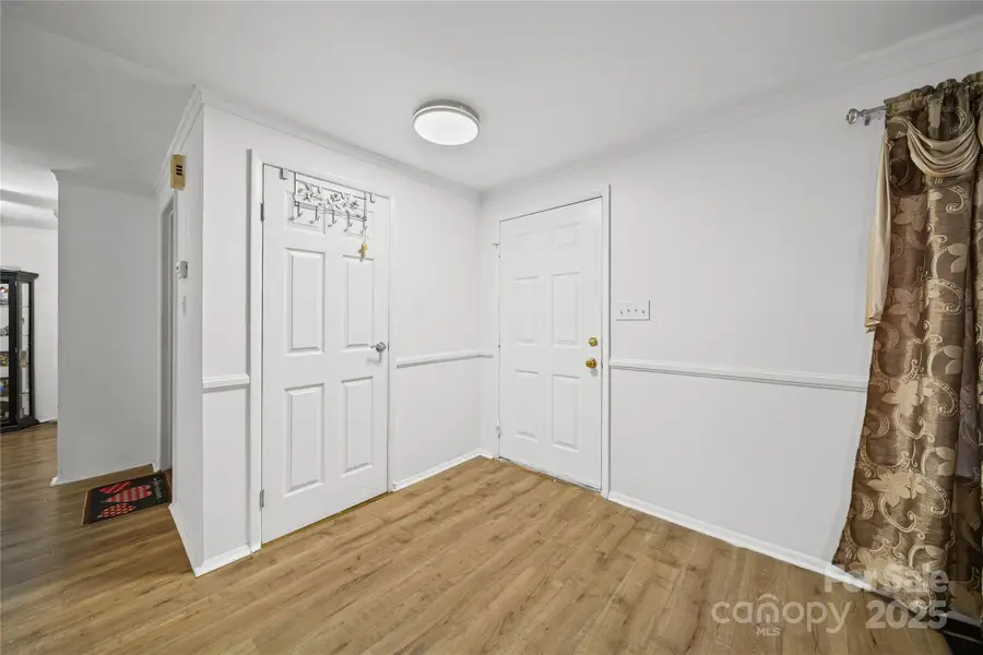 4823 Smokehollow Road, Charlotte, NC 28227 - Image #3