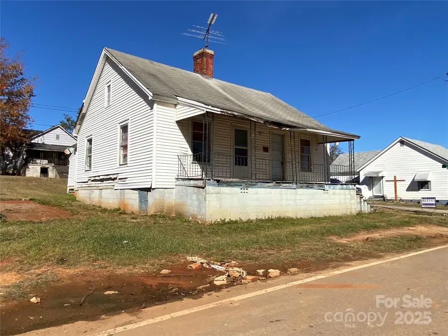 318 S 6th Street, Lockhart, SC 29364 - Image #2