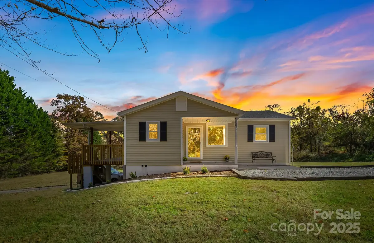 509 Lail Drive Se, Valdese, NC 28690 - Image #1