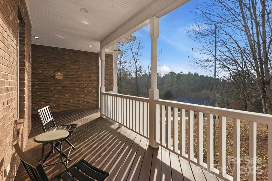590 Brook Knoll Circle, Weaverville, NC 28787 - Image #3