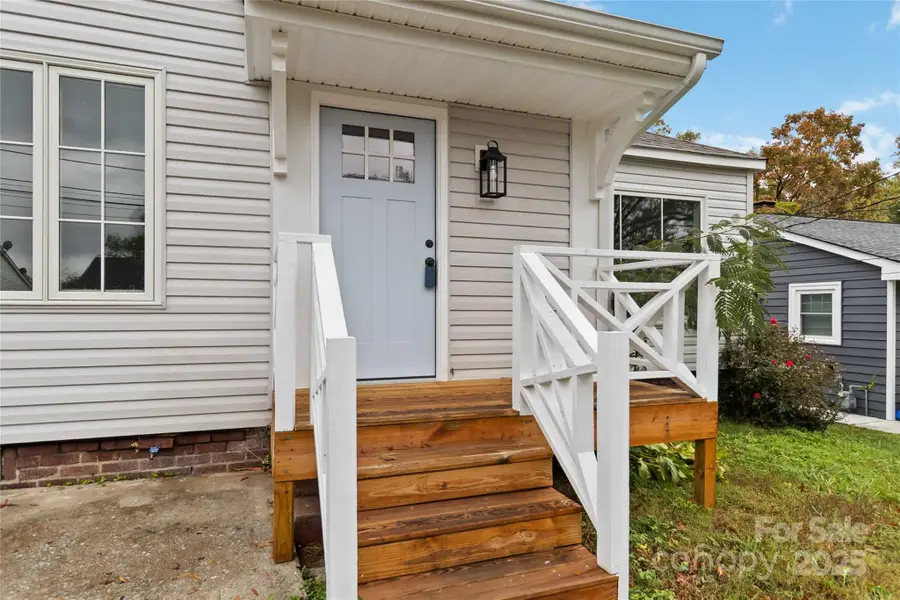 233 Jefferson Avenue Ne, Concord, NC 28025 - Image #3