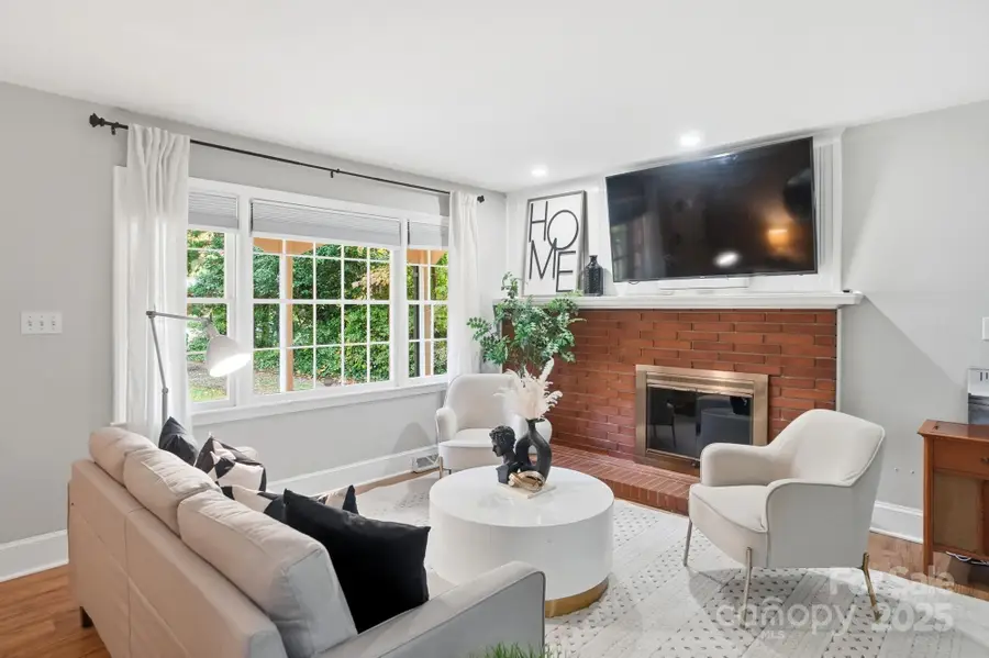 3027 Telford Place, Charlotte, NC 28205 - Image #3