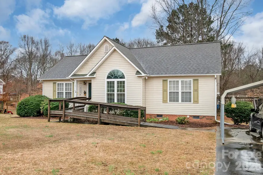 2514 Oxford Circle, Lancaster, SC 29720 - Image #2