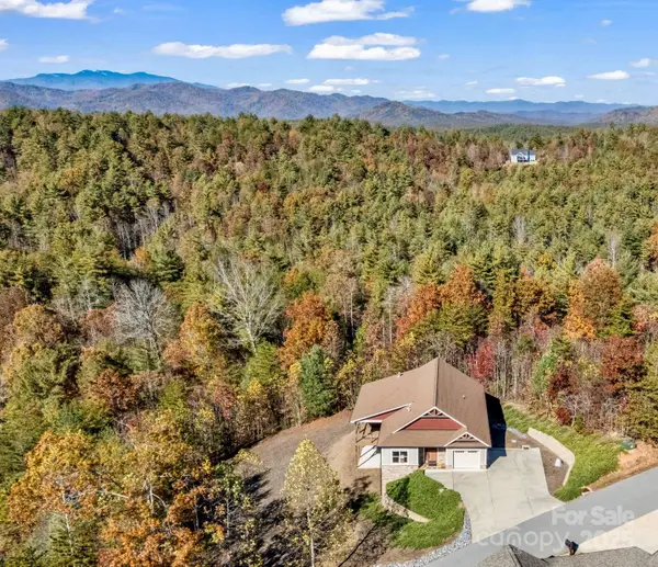 5588 Table View Lane, Lenoir, NC 28645