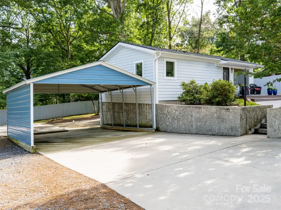 10 Freno Drive, Asheville, NC 28803 - Image #3
