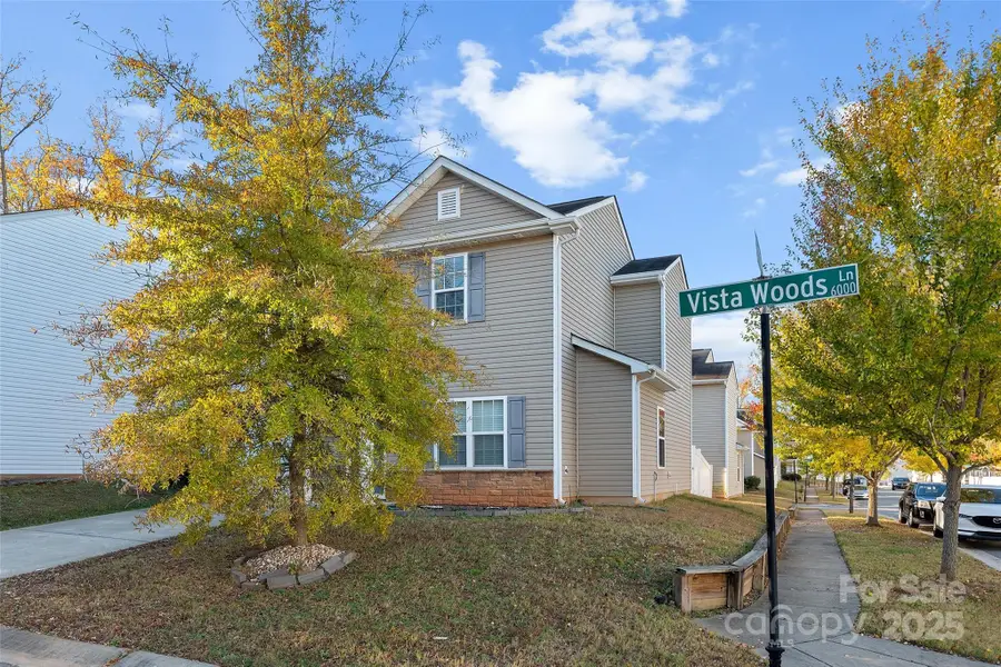 6004 Vista Woods Lane, Charlotte, NC 28215 - Image #3