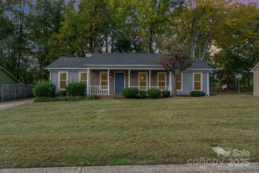 5201 Poplar Springs Drive, Charlotte, NC 28269 - Image #3